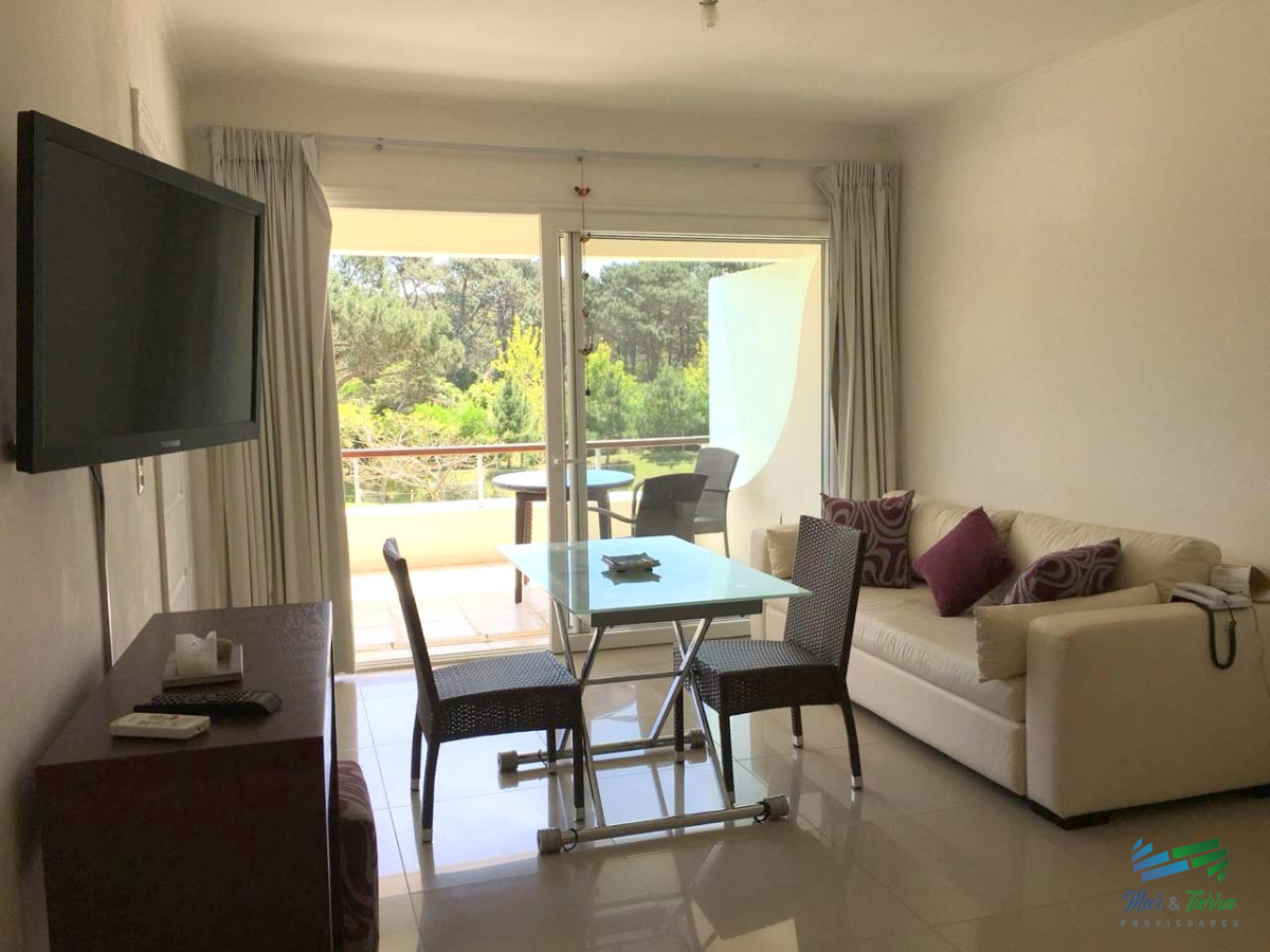 Venta de Monoambiente en Complejo Green Park de Solanas 