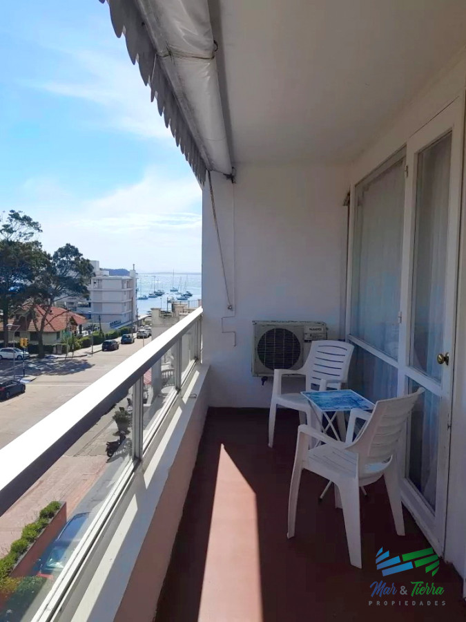 Venta de apartamento de un dormitorio en península de Punta del Este