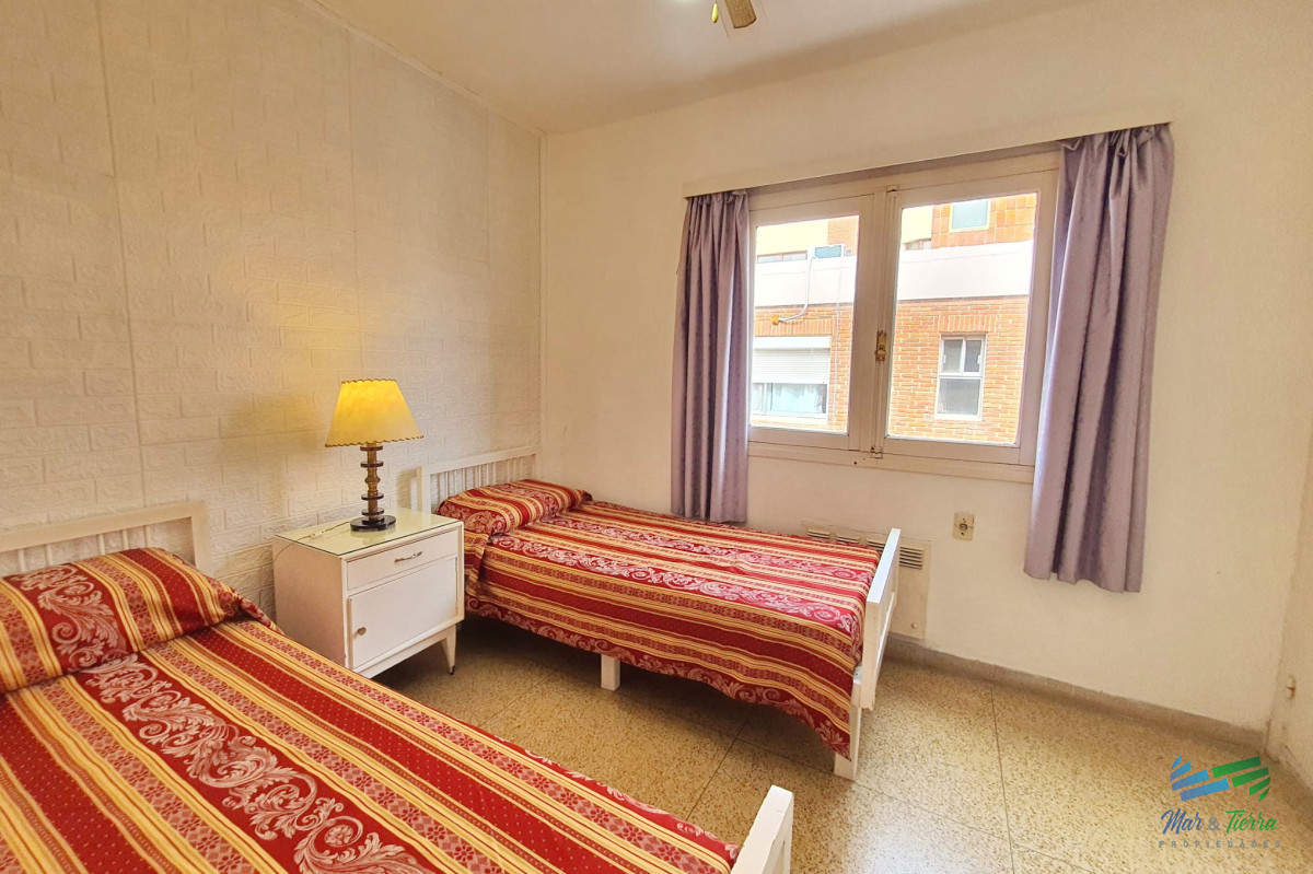 DEPARTAMENTO EN VENTA, 1 DORMITORIO, SOBRE CALLE 20, PENÍNSULA. BAJOS GASTOS COMUNES!! - GoPunta - Portal Inmobiliario de Punta del Este - Maldonado