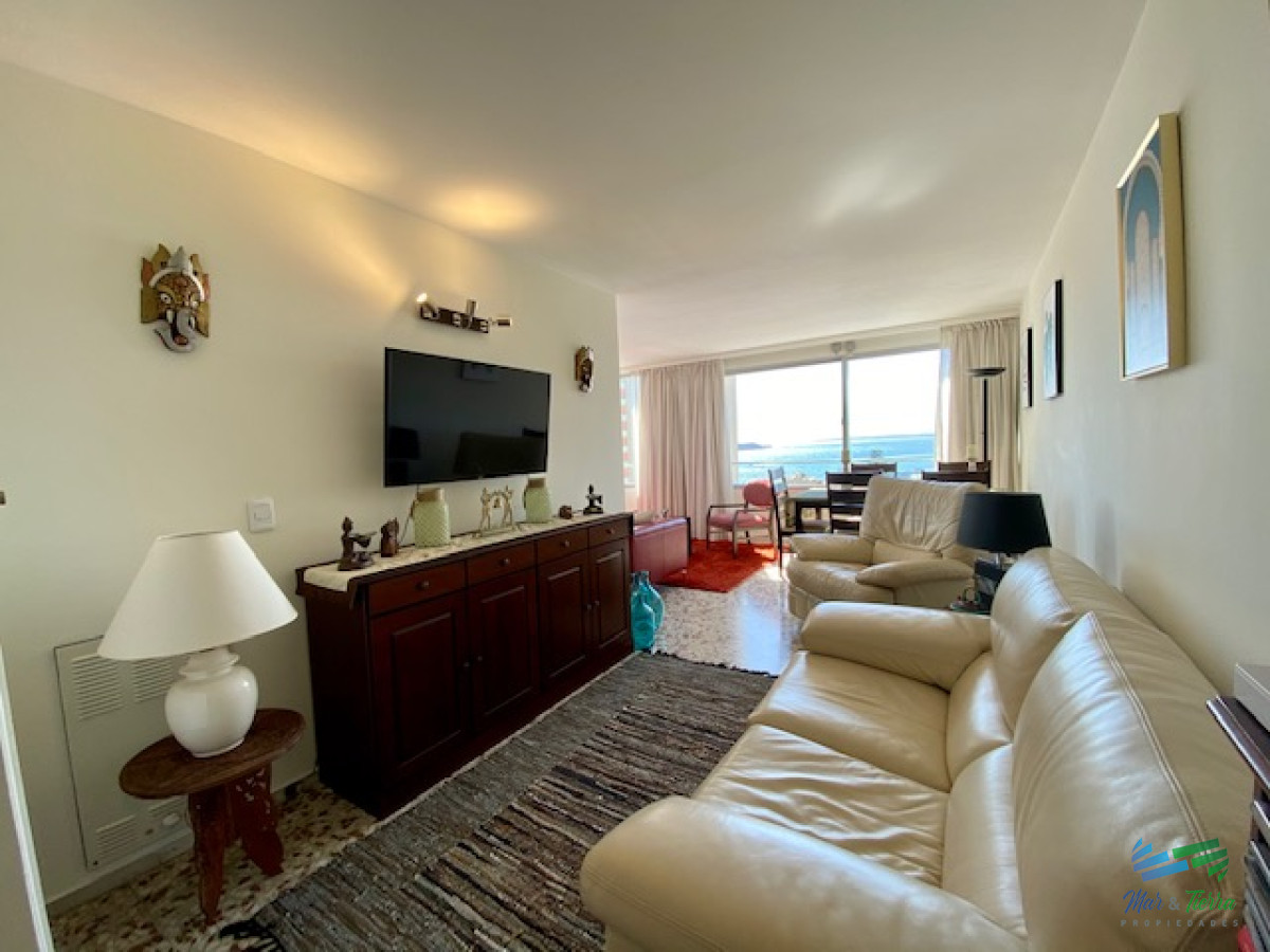 Apartamento ID.2677 - Apartamento en Punta del Este, Península, dos dormitorios, con gran vista