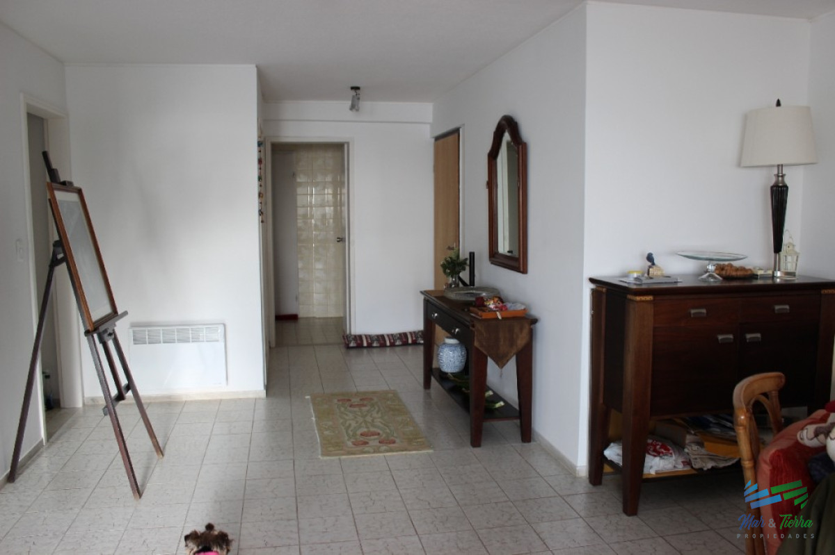 Apartamento ID.2302 - EN VENTA.. PISO ALTO CON VISTA AL PUERTO Y LA BRAVA !! MUY LUMINOSO