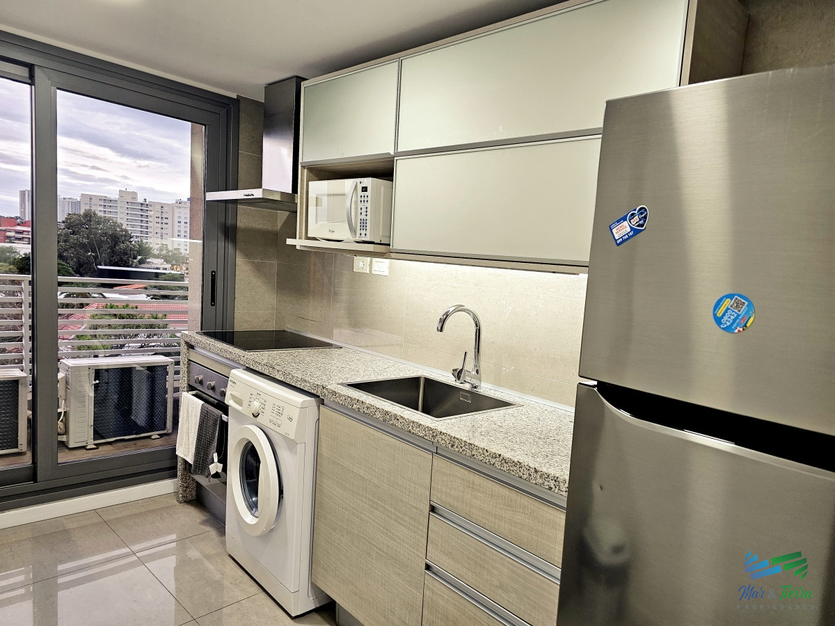 Apartamento ID.4760 - DEPARTAMENTO EN VENTA, PUNTA DEL ESTE, DOS DORMITORIOS DOS BAÑOS. EDIFICIO CON SERVICIOS 