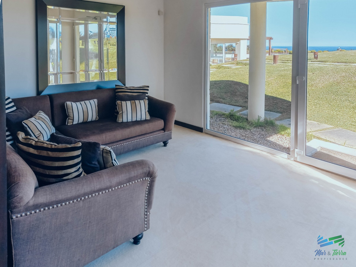 Apartamento ID.4211 - Venta de Apartamento 4 DORMITORIOS con vista al mar en VERAMANSA