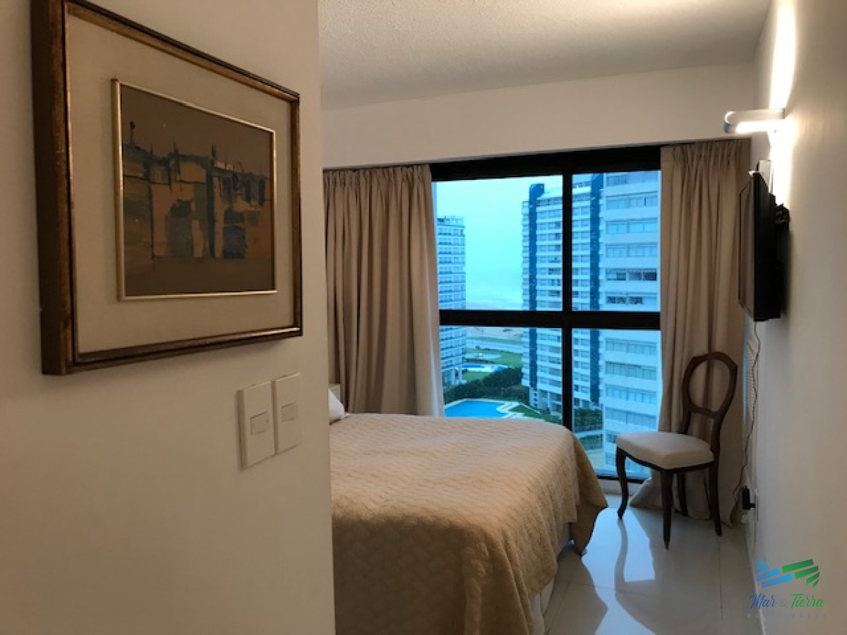 Apartamento ID.263 - En alquiler , primera línea sobre playa brava!!!