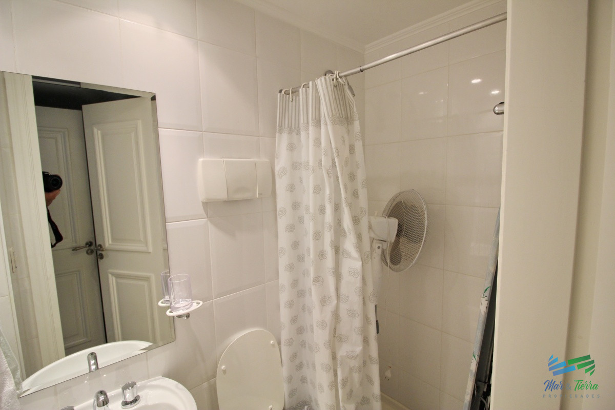 Apartamento ID.2446 - APARTAMENTO EN VENTA DE 3 DORMITORIOS + SERVICIO, PLAYA MANSA, PUNTA DEL ESTE 