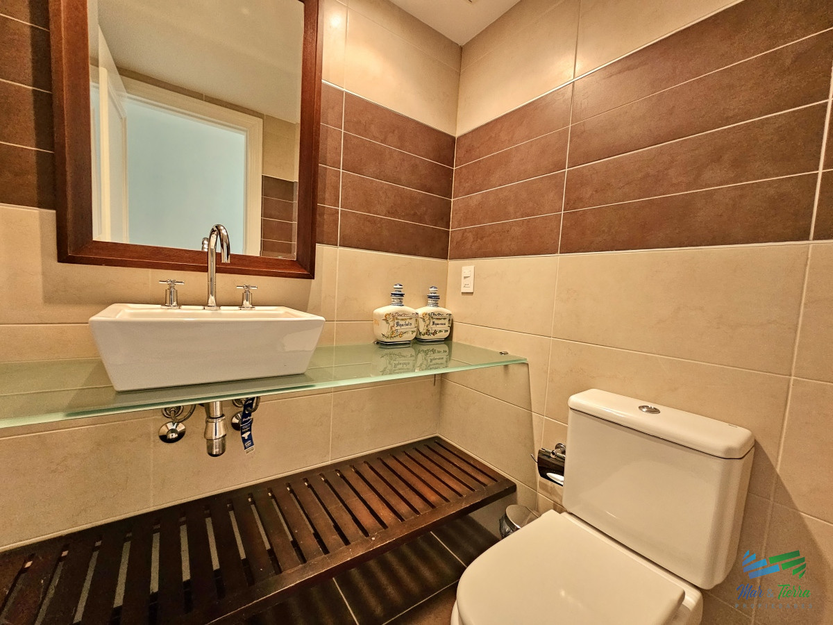 Apartamento ID.628 - Alquiler temporada 2026, frente a la playa, facil acceso, full amenities.