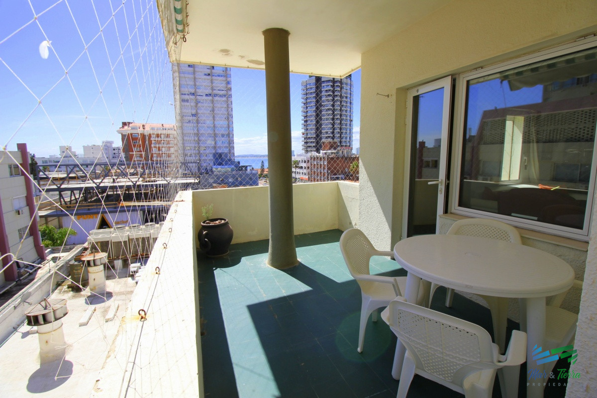 Apartamento ID.4201 - Venta de apartamento en la Península de Punta del este 1 dormitorio 1 baño reciclado