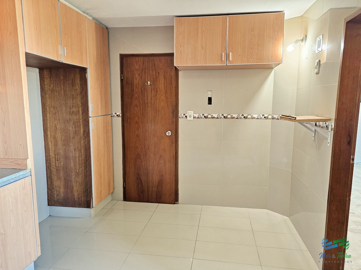 Apartamento ID.4783 - APARTAMENTO EN VENTA, 3 DORMITORIOS. SOBRE ROOSEVELT 
