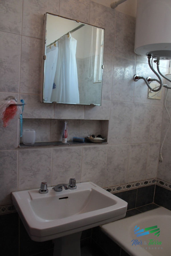 Apartamento ID.2668 - En venta, piso intermedio con vista despejada...
