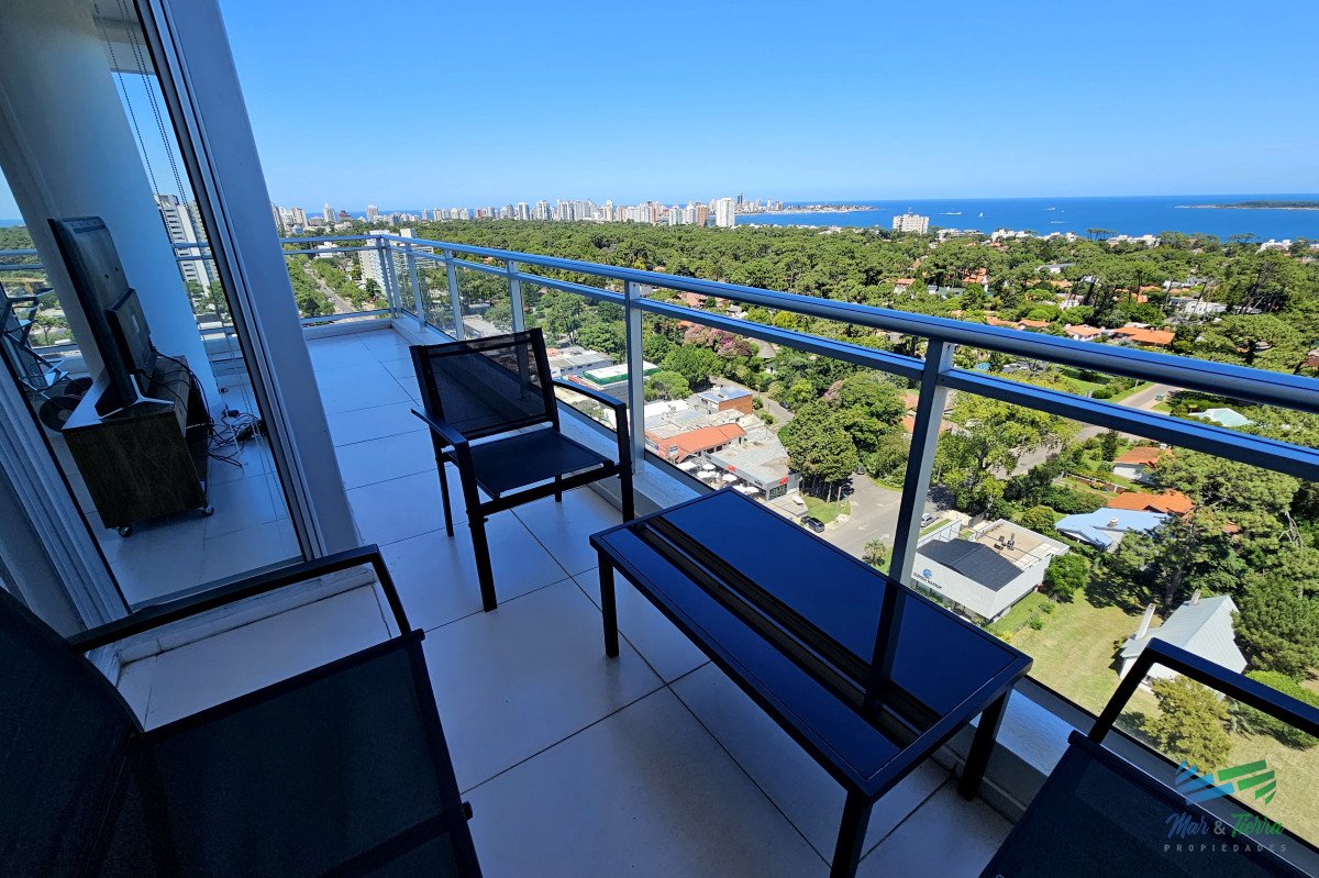 Apartamento ID.5049 - ALQUILER DE INVIERNO, 3 DORMITORIOS SOBRE AV ROOSEVELT, EDIFICIO CON SERVICIOS.