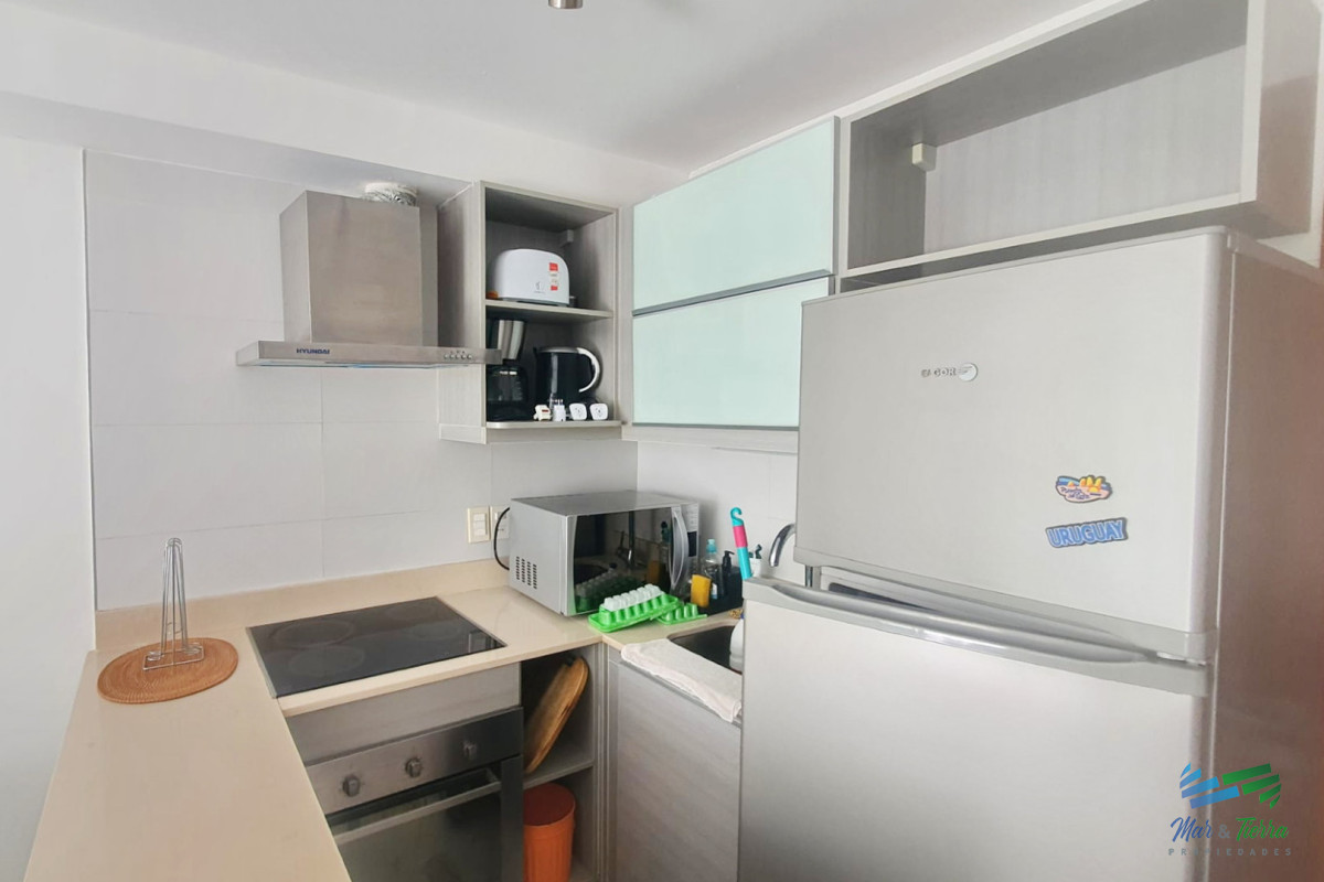 Apartamento ID.4911 - En venta apartamento 1 dormitorio con piscina en Peninsula, Punta del Este