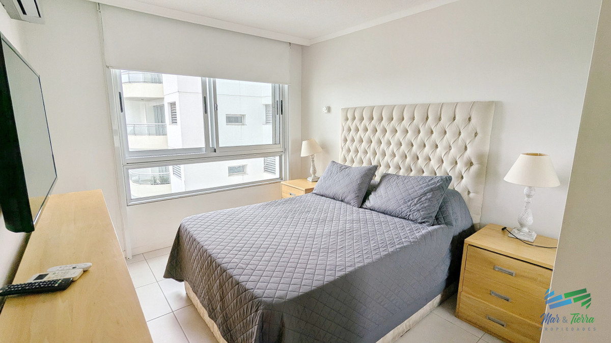 Apartamento ID.5707 - Venta y alquiler de apartamento de 2 dormitorios 2 baños vista panorámica
