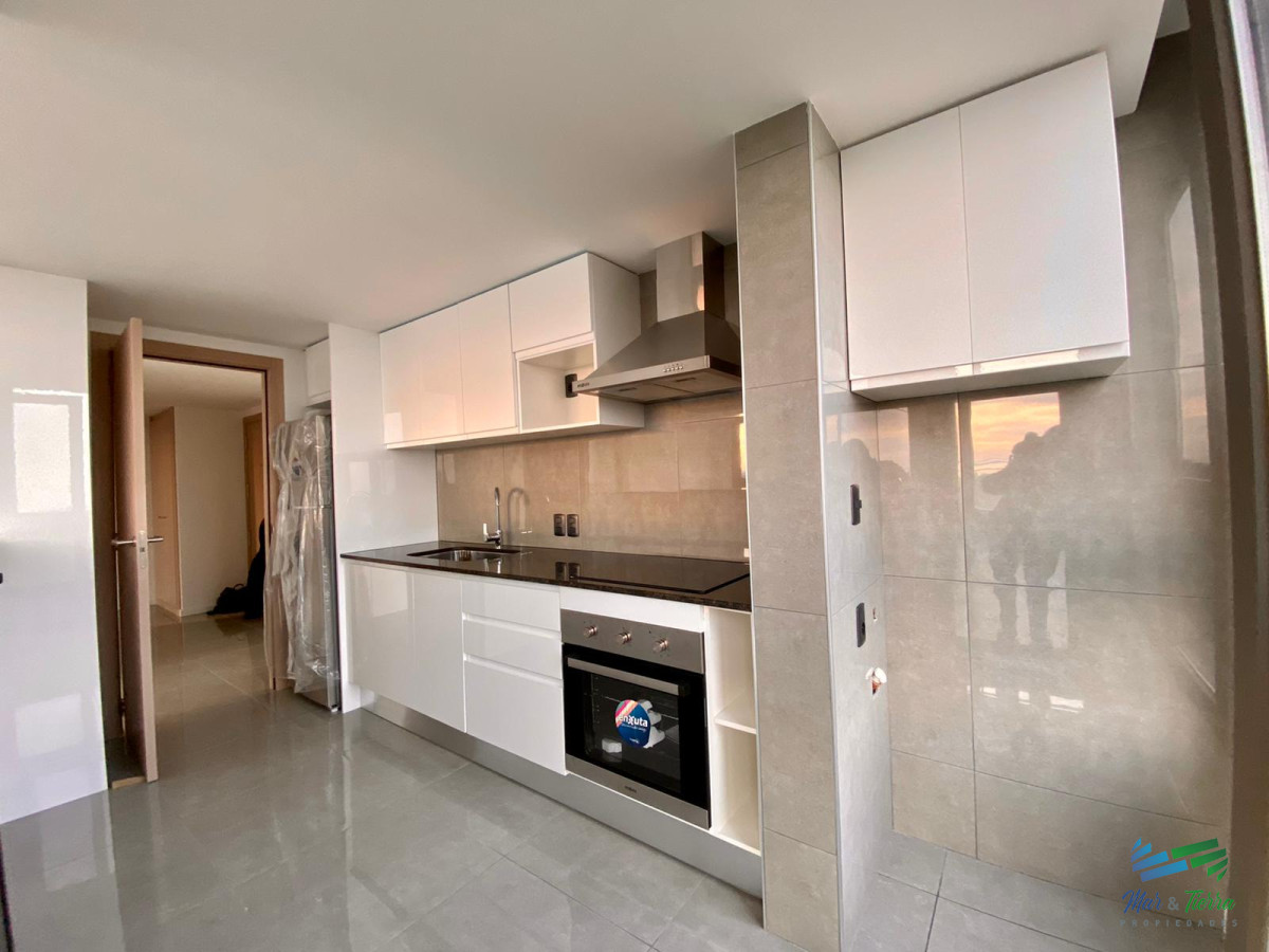 Apartamento ID.2607 - Alquiler anual apartamento 2 dormitorios con servicios en Roosevelt, Punta del Este