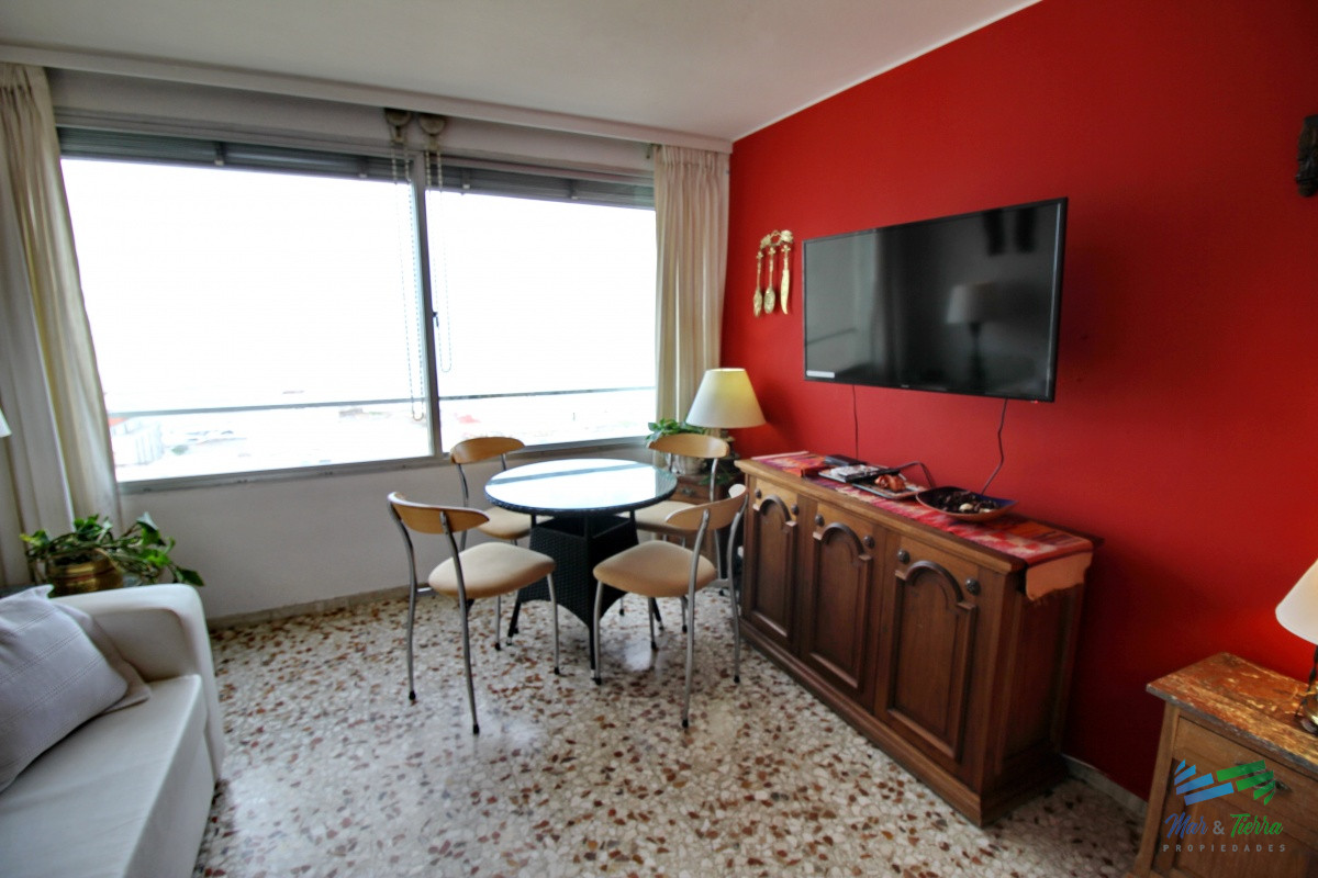 Apartamento ID.2860 - Vendo apartamento 1 dormitorio y medio en Peninsula, Punta del Este.