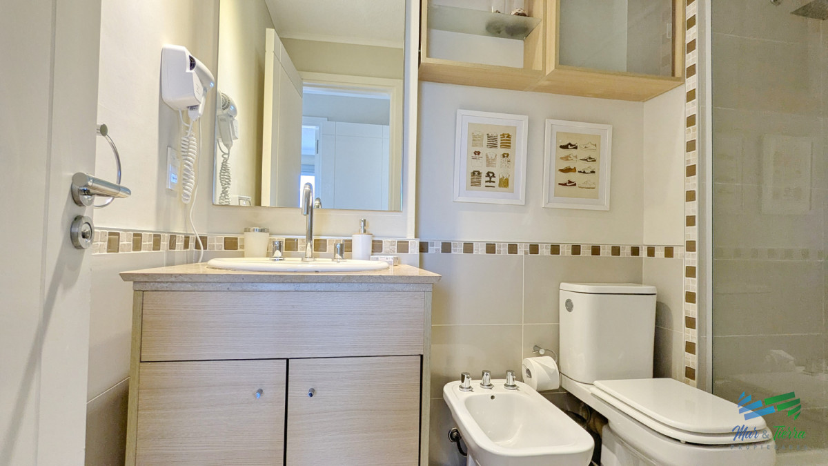 Apartamento ID.5704 - Alquiler apartamento 2 dormitorios en Ocea Drive Punta del Este