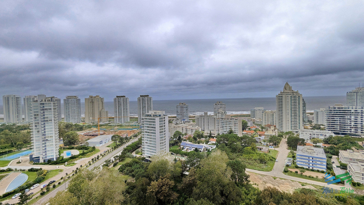 Apartamento ID.5707 - Venta y alquiler de apartamento de 2 dormitorios 2 baños vista panorámica