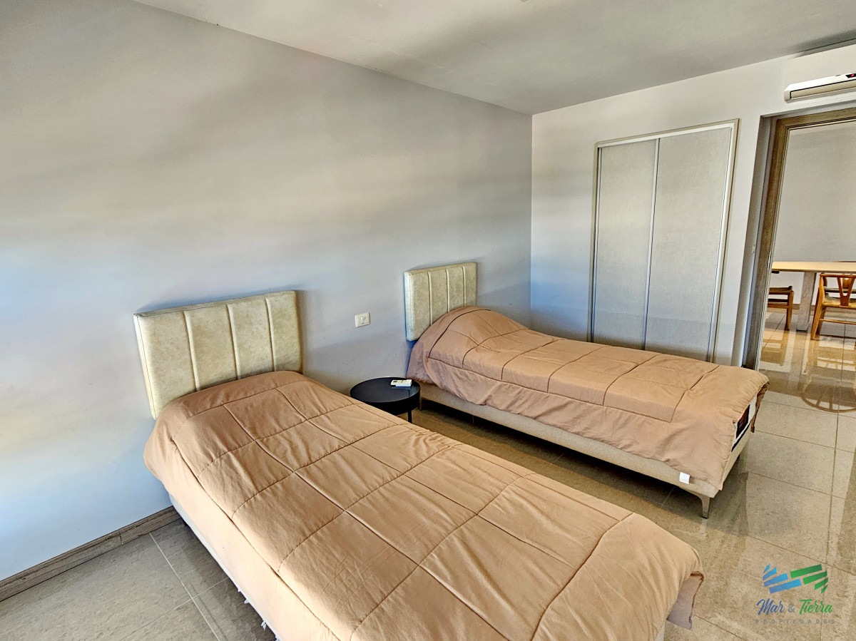 Apartamento ID.4952 - Venta de apartamento 2 dormitorios en Onix Punta del este playa Brava 