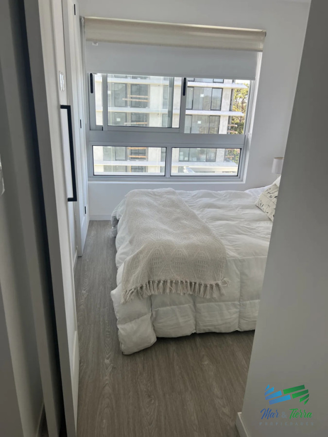 Apartamento ID.5665 - Venta de apartamento un dormitorio sobre Roosevelt con servicios
