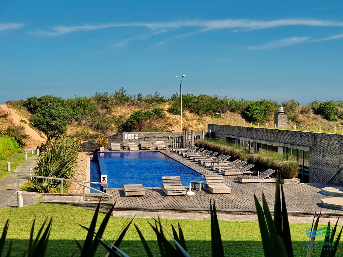 Apartamento ID.3062 - Vendo apartamento de 2 dormitorios y 3 baños. Rincón del Indio, Punta del Este.