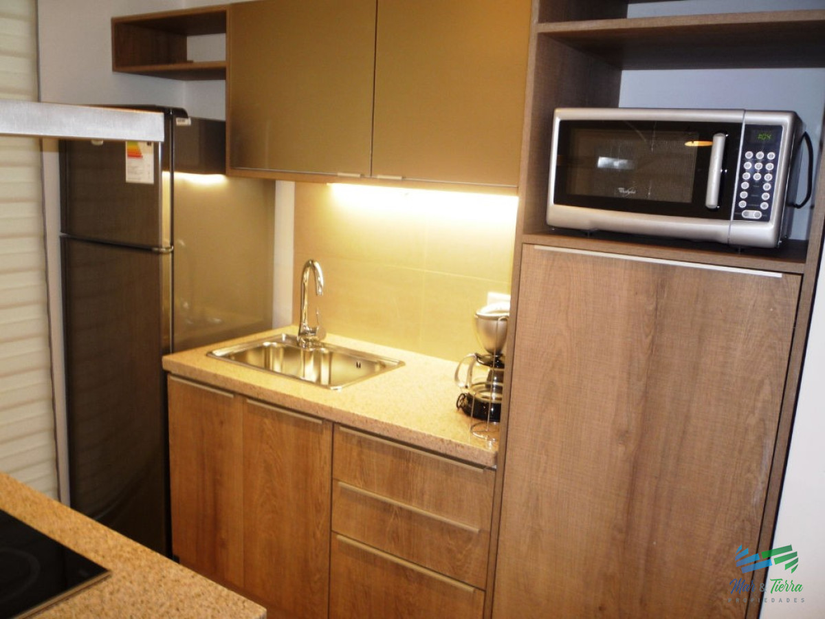 Apartamento ID.2254 - En alquiler y venta.. monoambiente amplio luminoso, a pasitos del Puerto!!!