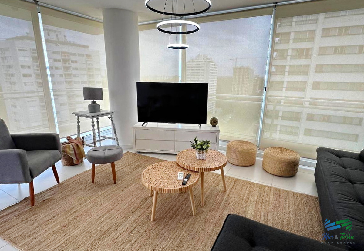 Apartamento ID.5097 - APARTAMENTO DOS DORMITORIOS, MODERNO, ALQUILER INVERNAL, SOBRE AV. ROOSEVELT, PUNTA DEL ESTE. 