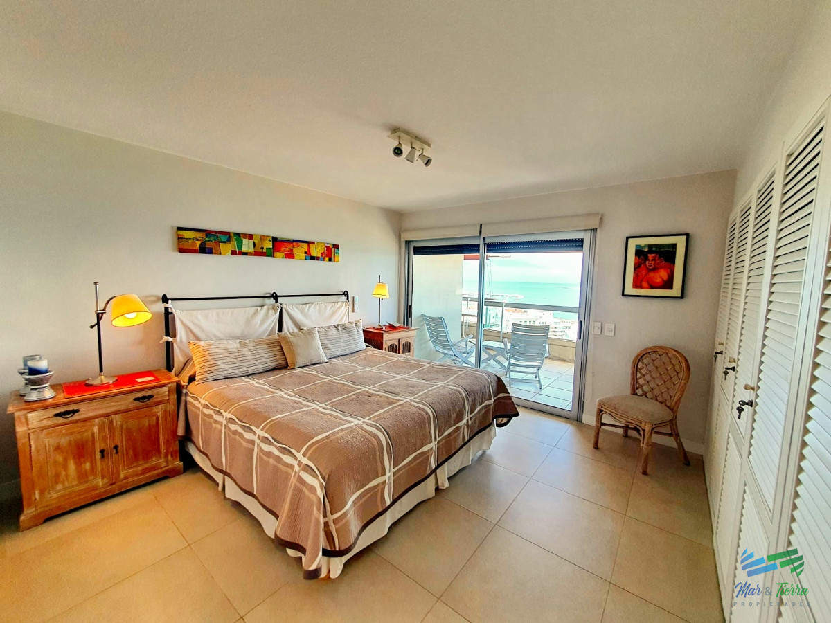Apartamento ID.4552 - ALQUILO DEPARTAMENTO, 4 DORMITORIOS, LA MEJOR VISTA DE PUNTA DEL ESTE 