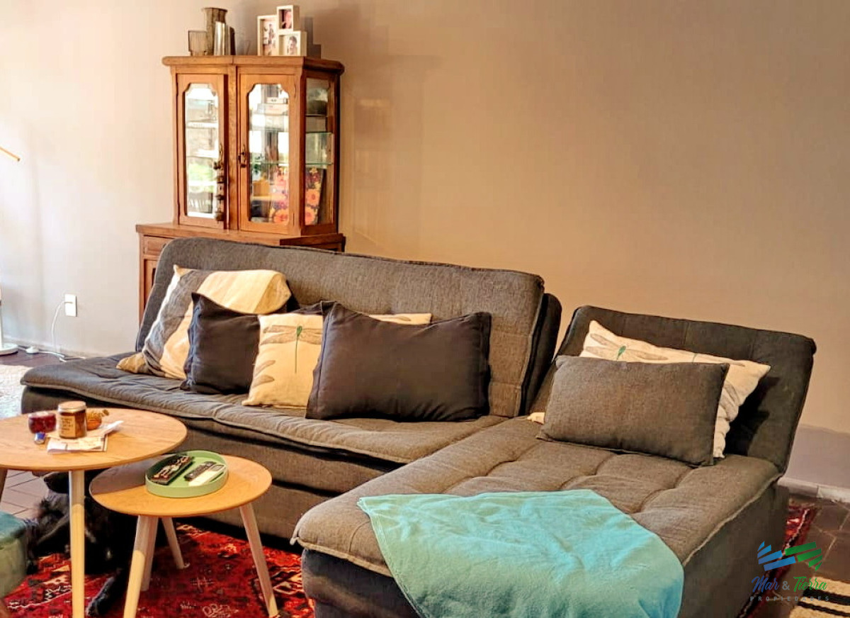Apartamento ID.4750 - ALQUILER ANUAL, PENÍNSULA. DOS DORMITORIOS, DOS BAÑOS, MUY AMPLIO. 
