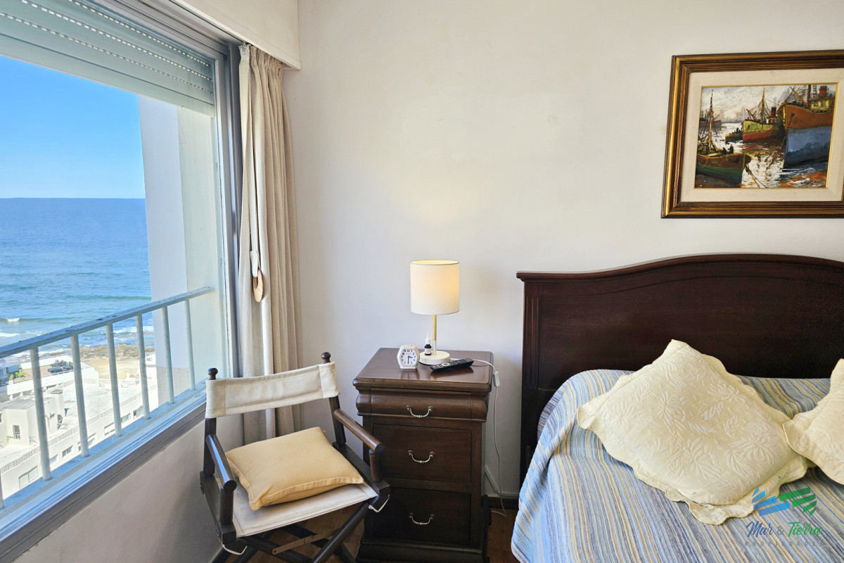 Apartamento ID.4619 - Venta de apartamento 2 dormitorios 2 baños en Peninsula de Punta del Este con impresionante vista