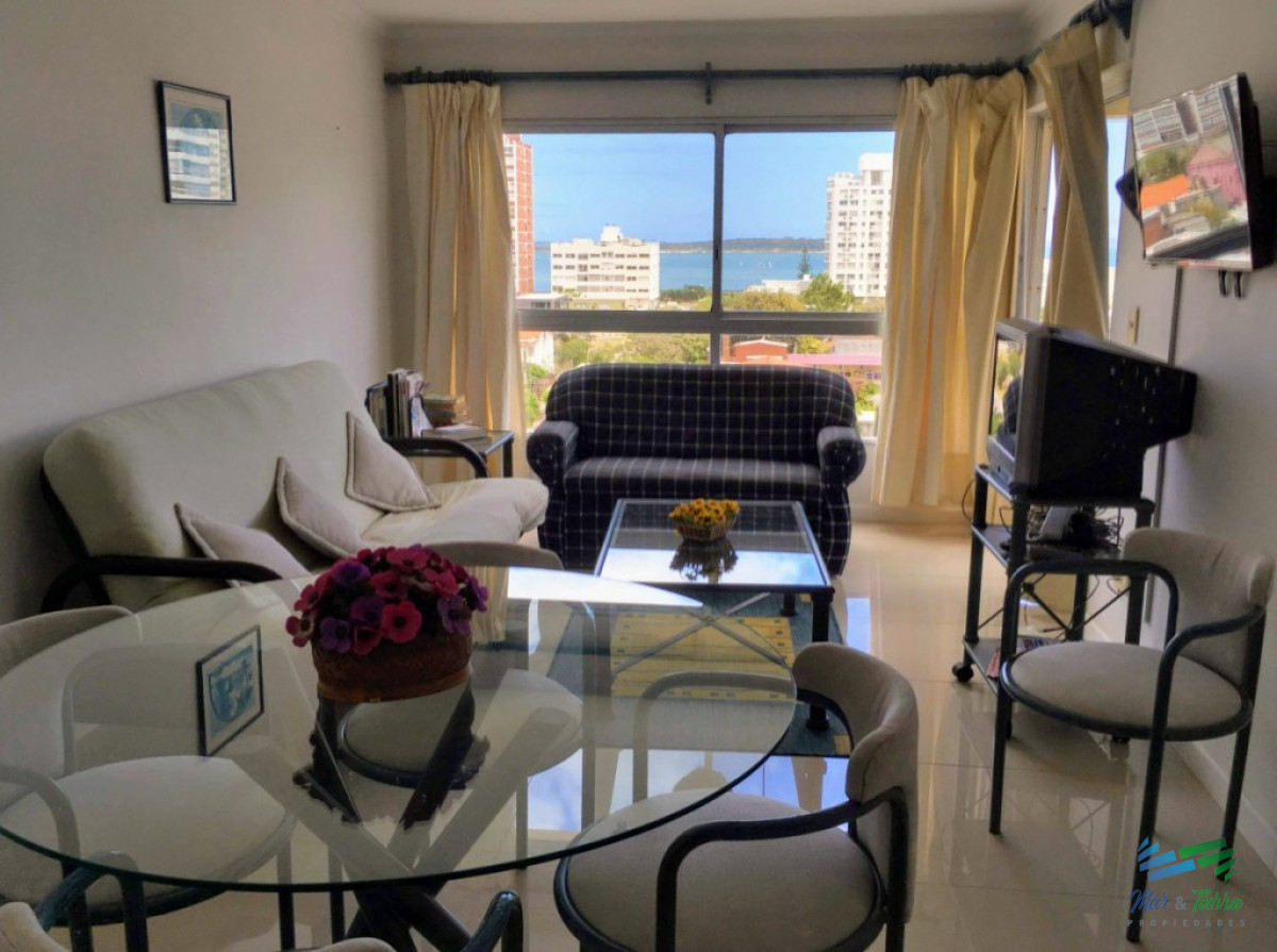 Apartamento ID.2325 - Lindo apartamento en venta a 2 cuadras de la playa!! Brava, Punta del Este 