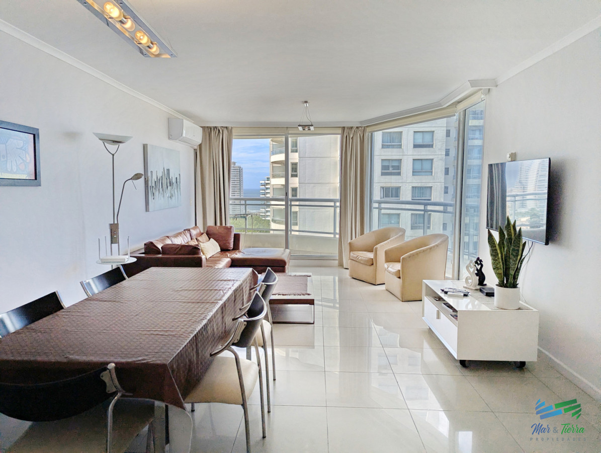 Apartamento ID.5703 - Alquiler en baja temporada en Ocena Drive Punta del Este, 3 dormitorios