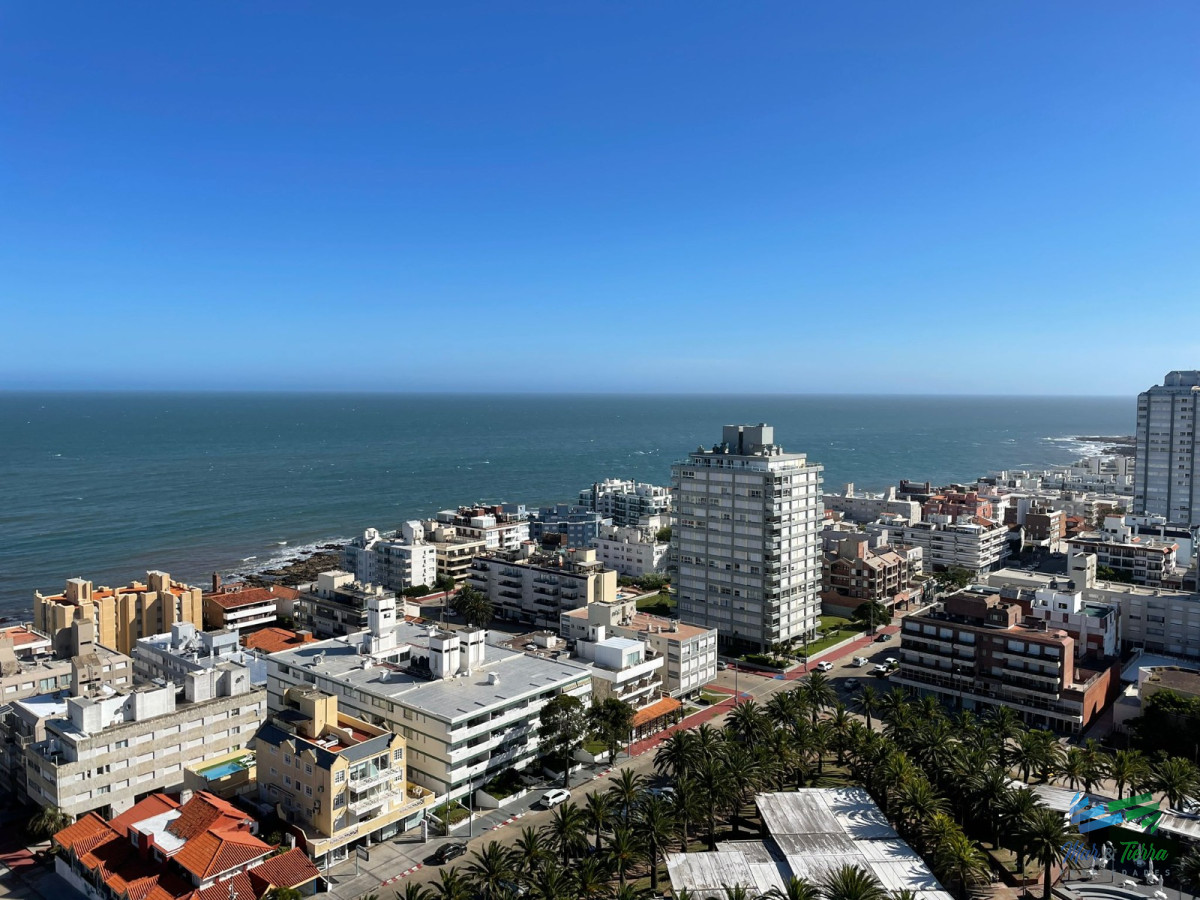 Apartamento ID.1354 - Alquile ya!!! Apartamento en el corazón de la Península, Punta del Este.