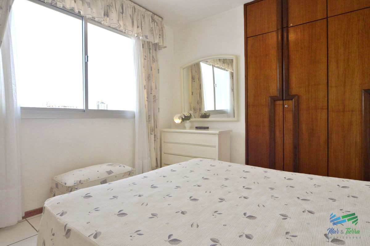 Apartamento ID.2675 - En venta.. muy buena oportunidad a pasitos del mar.