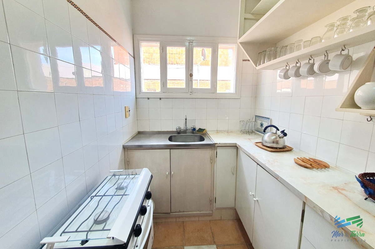 DEPARTAMENTO EN VENTA, 1 DORMITORIO, SOBRE CALLE 20, PENÍNSULA. BAJOS GASTOS COMUNES!! - GoPunta - Portal Inmobiliario de Punta del Este - Maldonado