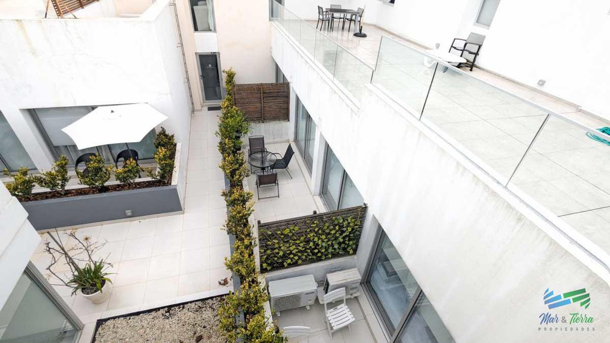 Apartamento ID.4911 - En venta apartamento 1 dormitorio con piscina en Peninsula, Punta del Este