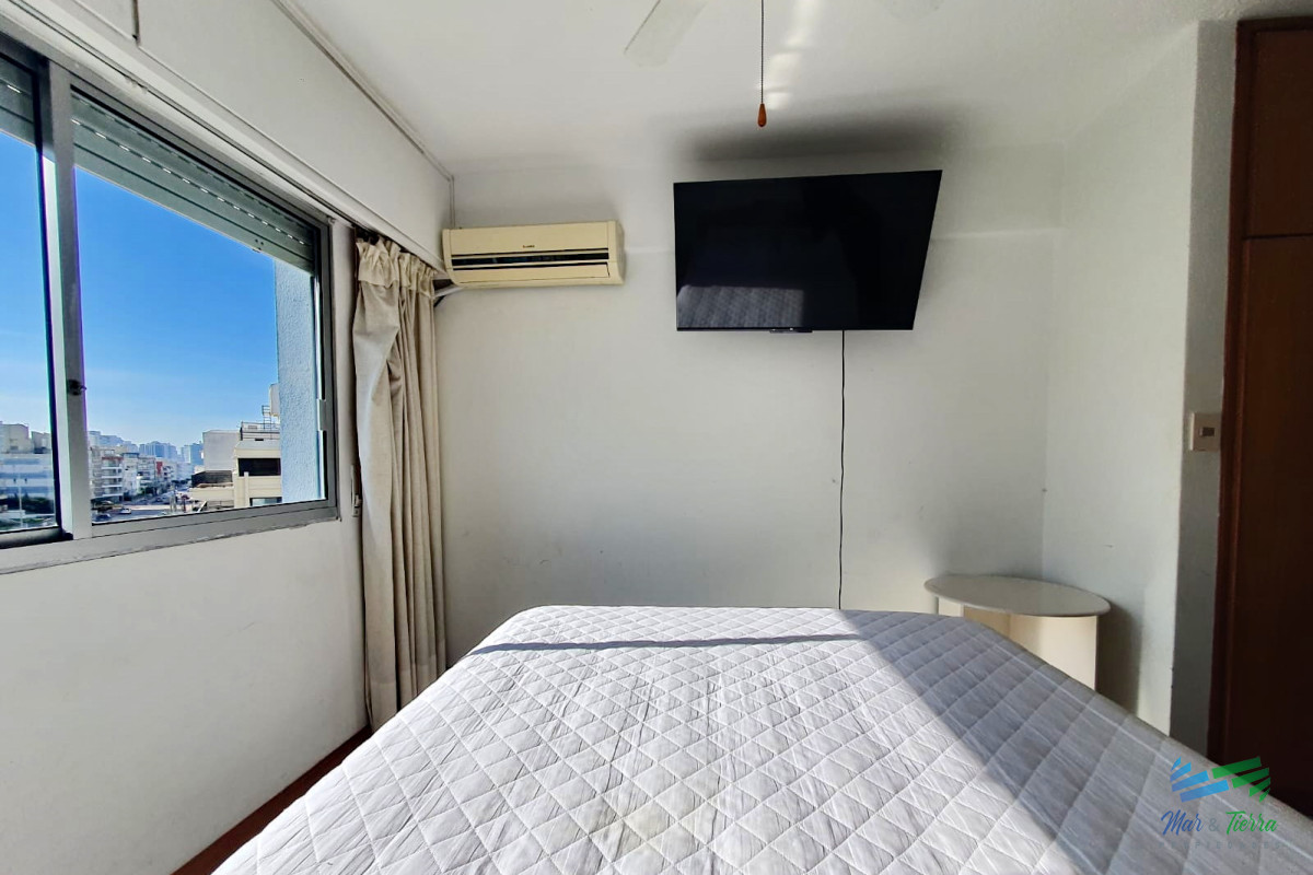 Apartamento ID.1063 - APARTAMENTO FRENTE AL MAR, EN VENTA. CON TERRAZA PRIVADA, EN LA PENÍNSULA, PUNTA DEL ESTE! 