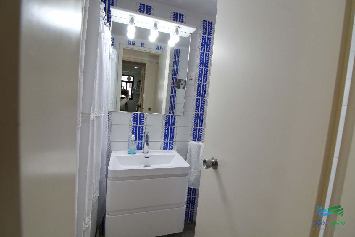 Apartamento ID.1177 - Muy  lindo apartamento ubicado sobre playa brava, cuarto piso,  con ambientes amplios.
