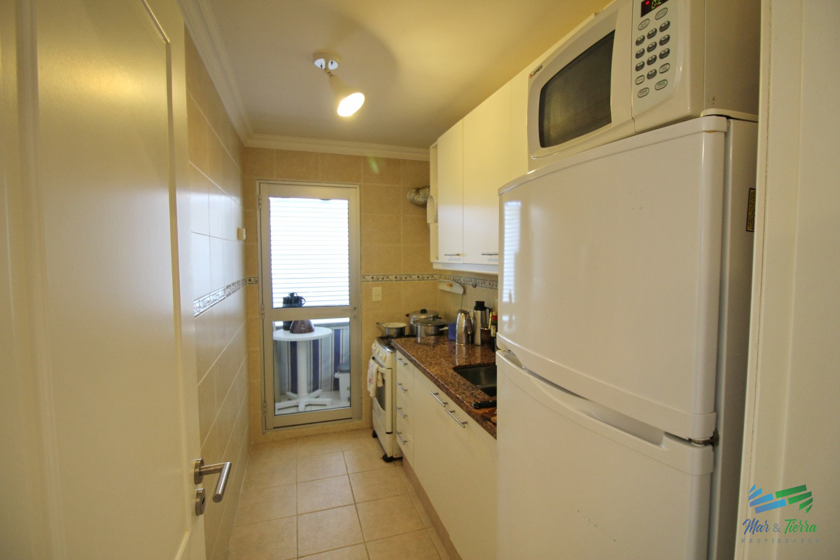 Apartamento ID.990 - Apartamento de 2 dormitorios en venta con vista al mar, Punta del Este