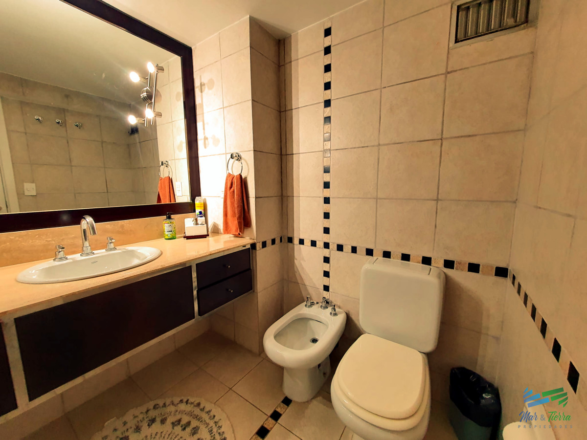 Apartamento ID.4552 - ALQUILO DEPARTAMENTO, 4 DORMITORIOS, LA MEJOR VISTA DE PUNTA DEL ESTE 