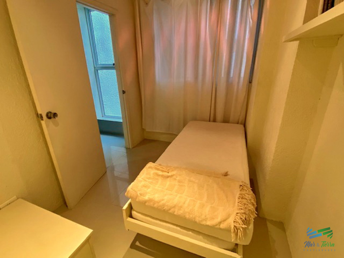 Apartamento ID.3049 - Apartamento de 3 dormitorios con vista al mar ,Punta del Este