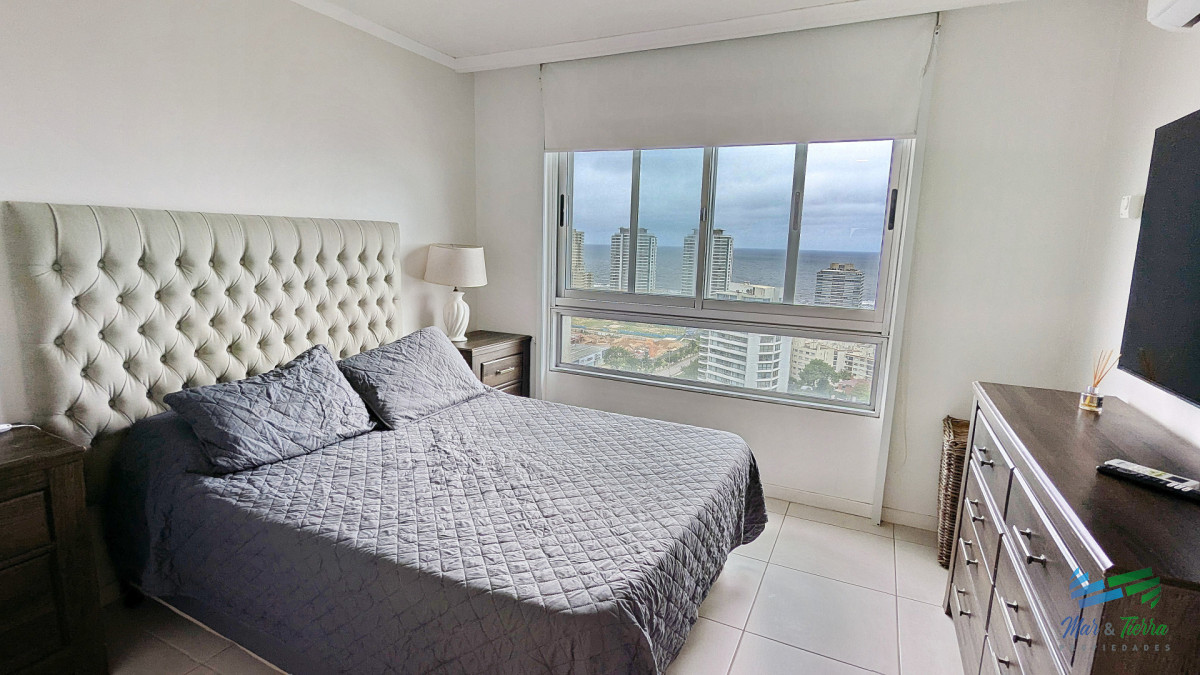Apartamento ID.5707 - Venta y alquiler de apartamento de 2 dormitorios 2 baños vista panorámica