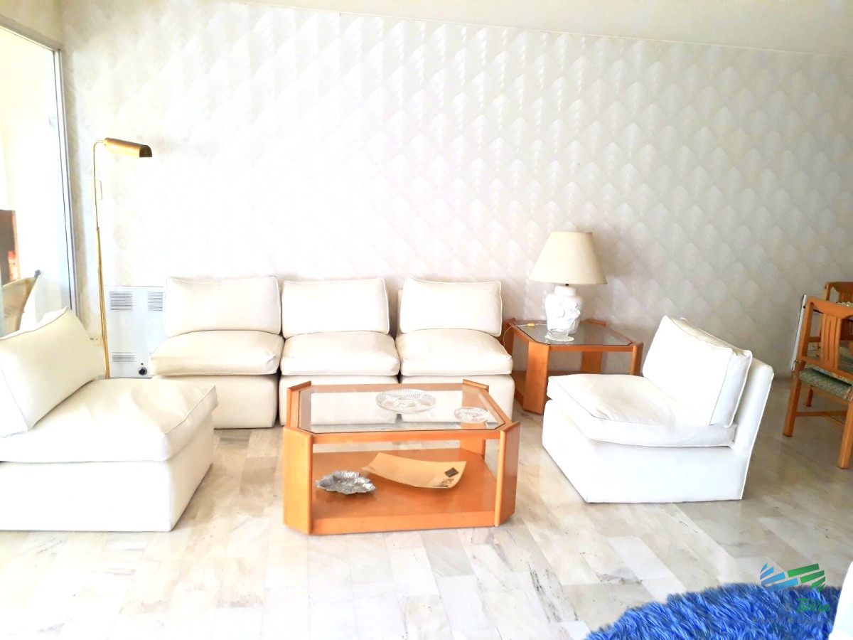 Apartamento ID.4068 - Venta apartamento 3 dormitorios 2 baños