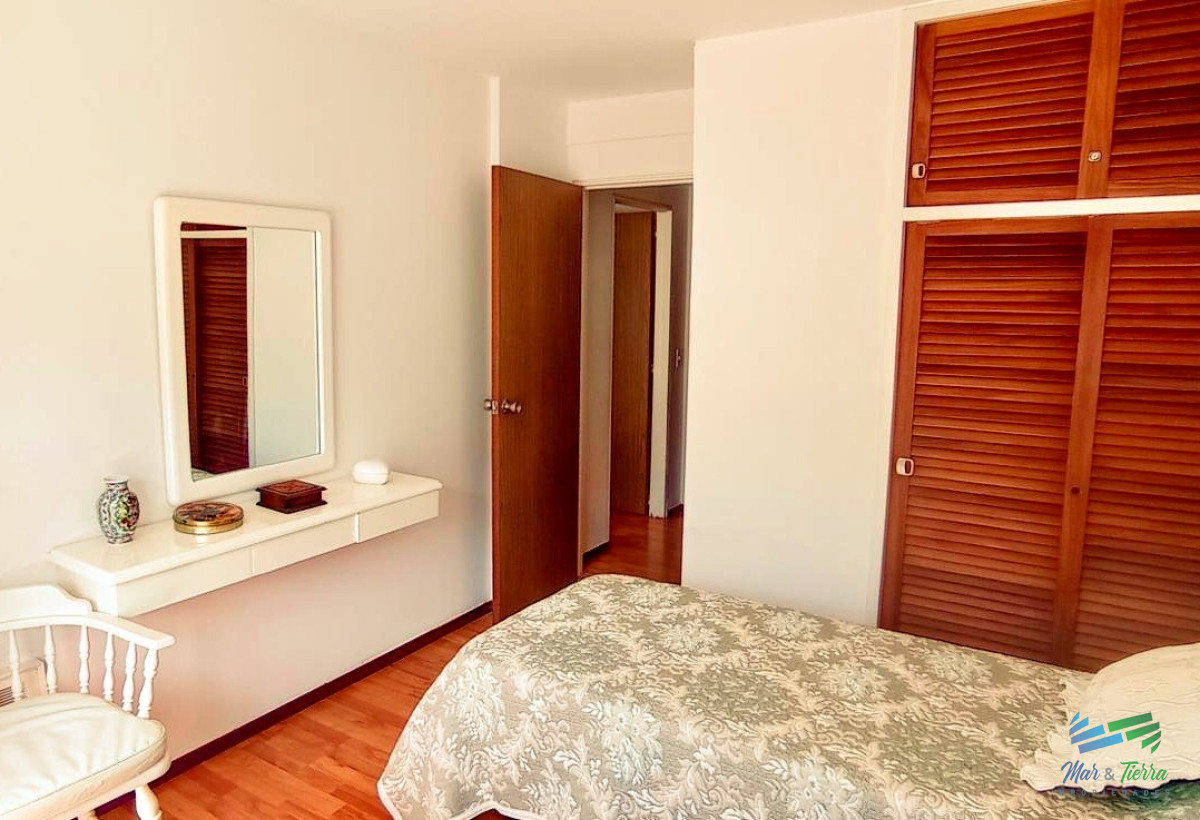 Apartamento ID.4619 - Venta de apartamento 2 dormitorios 2 baños en Peninsula de Punta del Este con impresionante vista