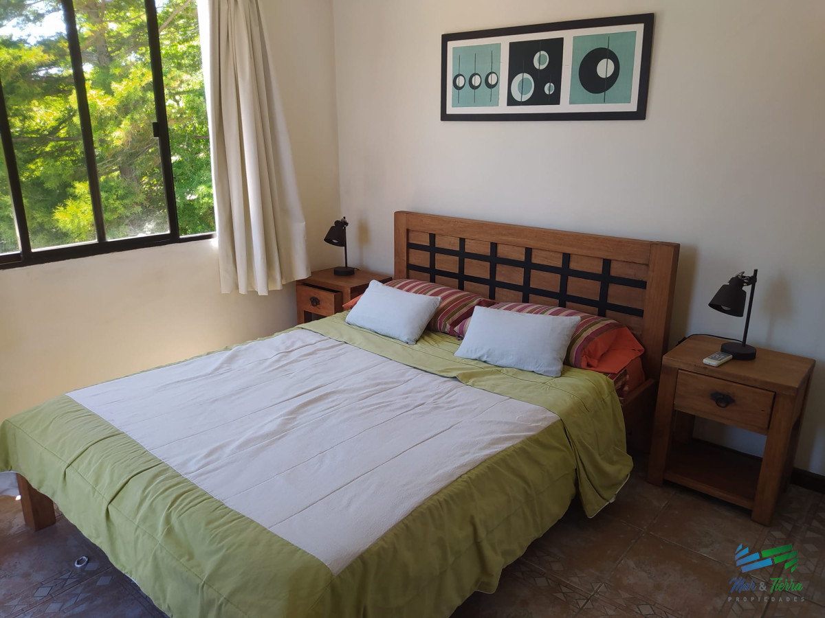 Apartamento ID.3747 - Apartamento tipo Penthouse de 3 dormitorios, Playa Mansa, Punta del Este