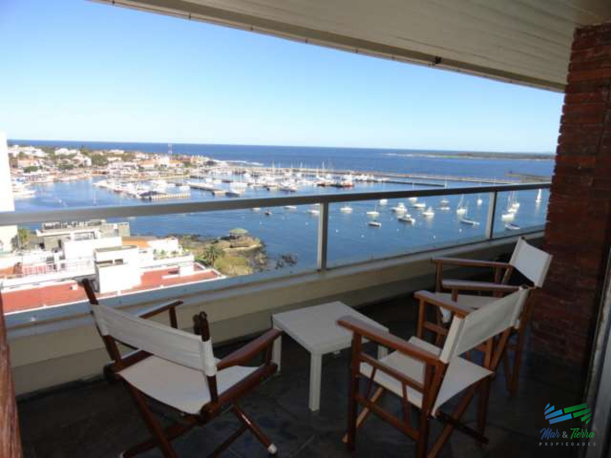 Apartamento ID.2596 - Vendo apartamento 3 dormitorios con vista al puerto en Peninsula, Punta del Este.