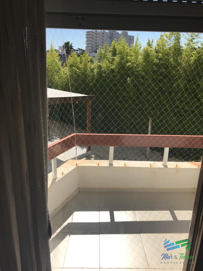 Apartamento ID.2879 - En venta y alquiler Apto a 100 ms del mar, playa mansa.