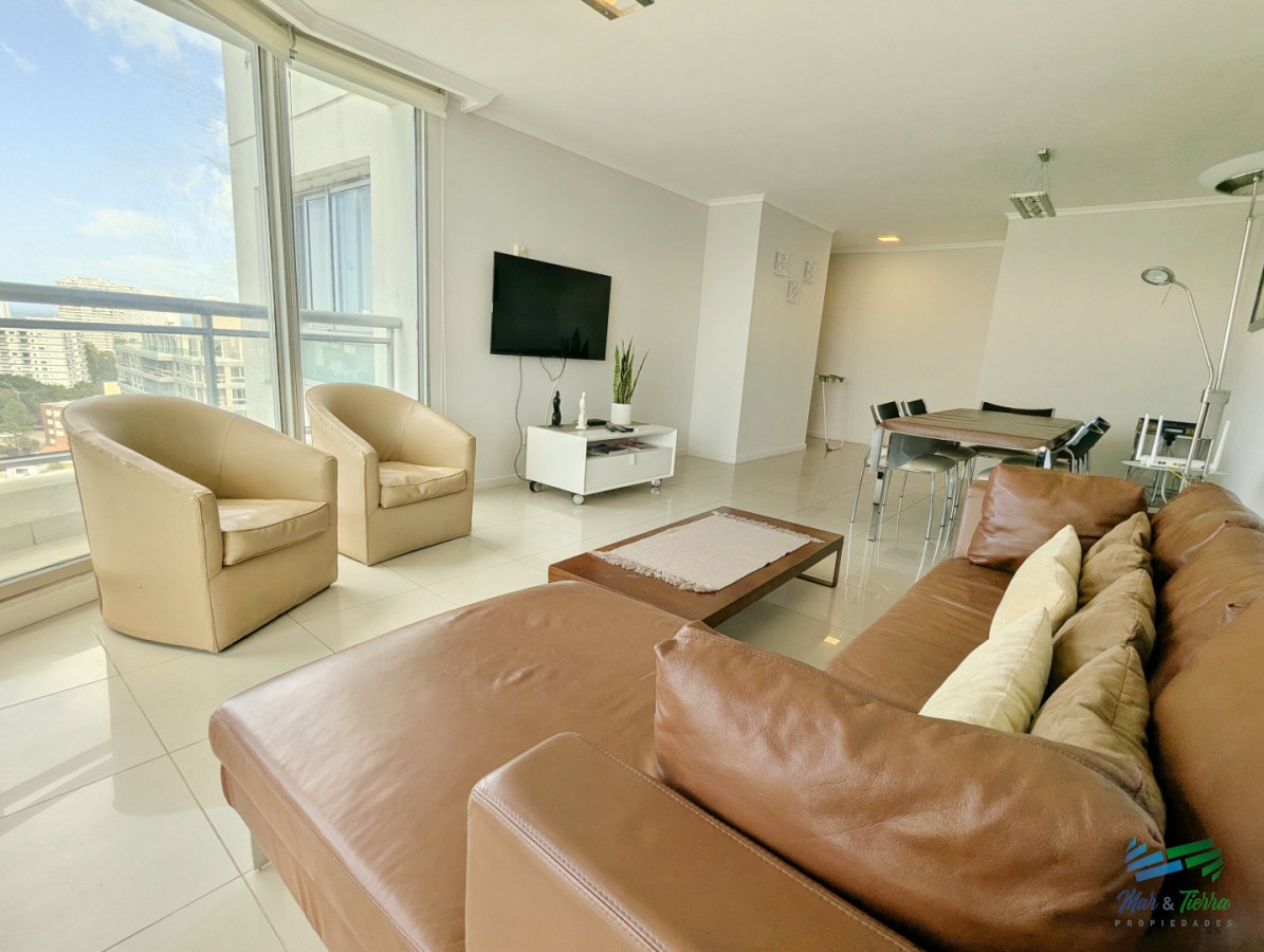 Apartamento ID.5703 - Alquiler en baja temporada en Ocena Drive Punta del Este, 3 dormitorios