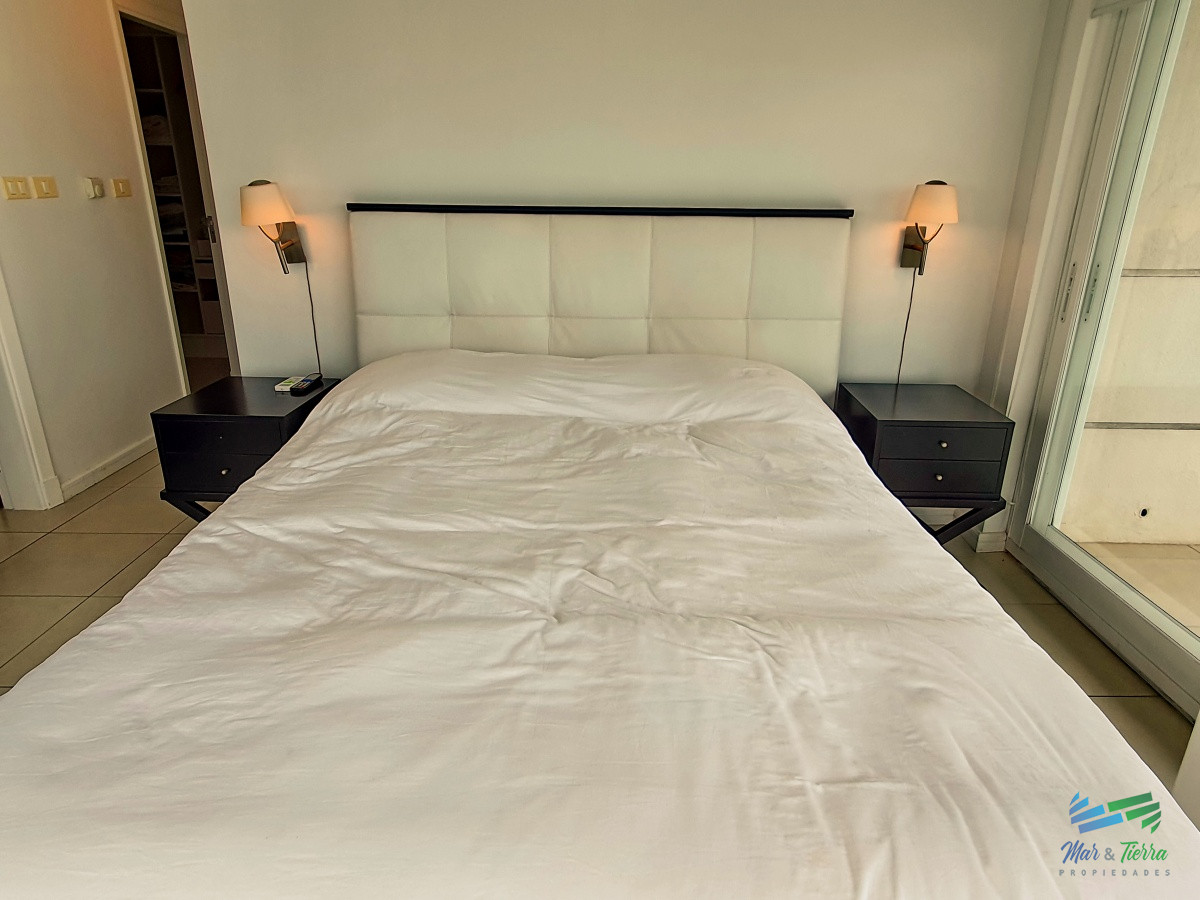 Apartamento ID.7 - Vendo apartamento 3 dormitorios con parrillero propio y servicios en Punta del Este