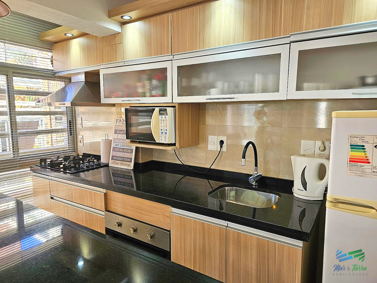 Apartamento ID.5171 - Venta de apartamento de 1 dormitorio 2 baños en la parada 2 de Punta del Este 