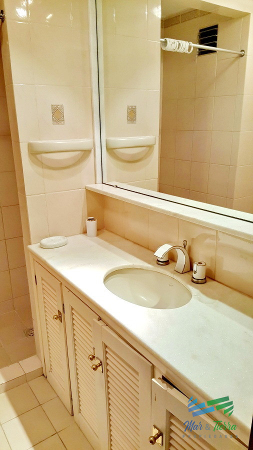 Apartamento ID.1243 - Vendo apartamento 3 dormitorios, frente al mar en Peninsula, Punta del Este