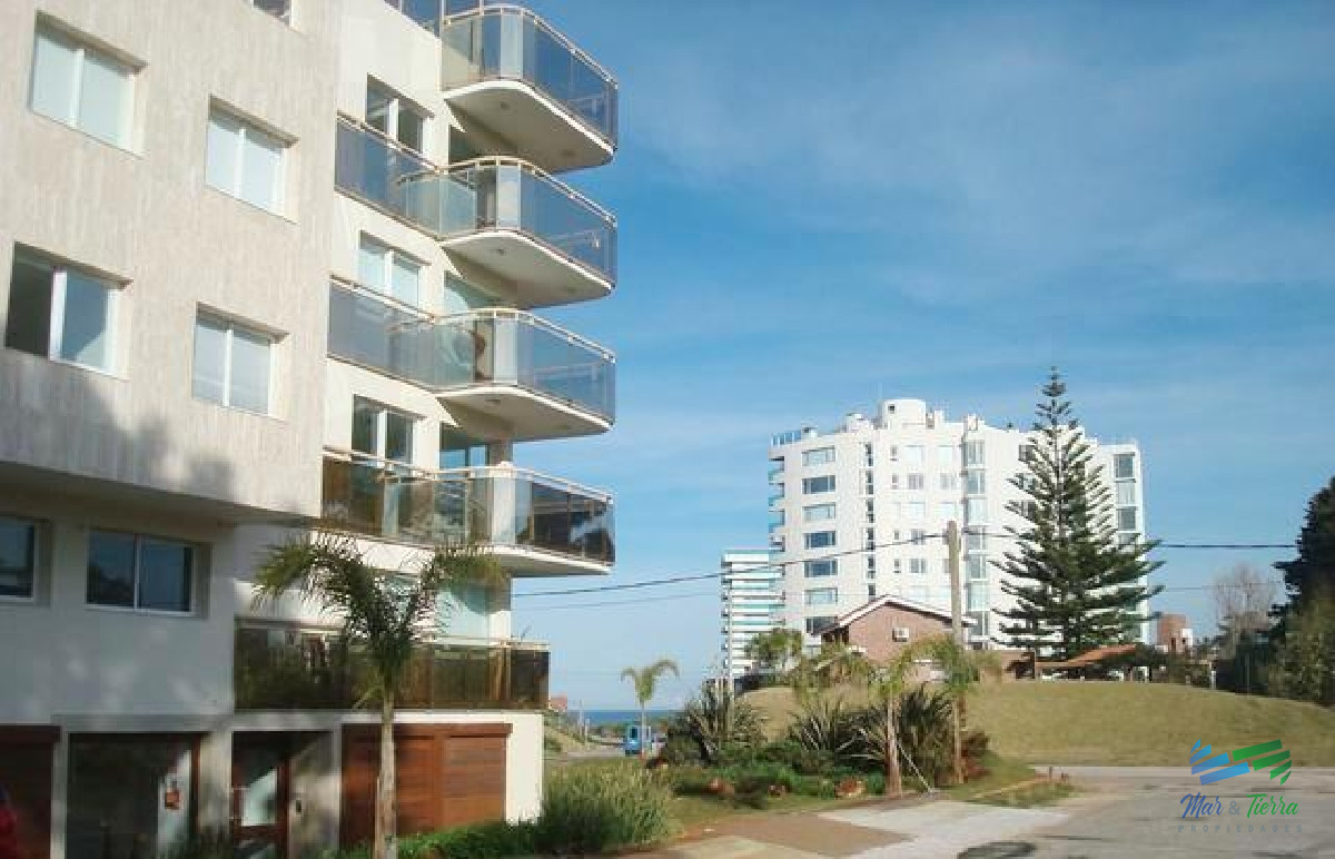 Apartamento ID.2164 - EN EDIFICIO NUEVO...TOTALMENTE EQUIPADO, CON PARRILLA Y TERRAZA COMUNITARIA..... A PASITOS DE LA BRAVA